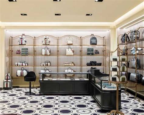 gucci store cincinnati